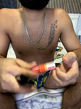 Anderbas18 online show from November 8, 2025, 4:40 pm