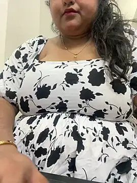 smile pretty online show from February 20, 2025, 6:46 pm