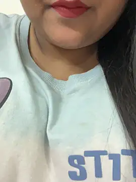 smile pretty online show from October 3, 2025, 2:58 pm