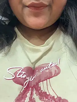 Snapshot of smile_pretty chatting on February 6, 2026, 3:26 pm smile pretty online show from February 6, 2026, 3:26 pm