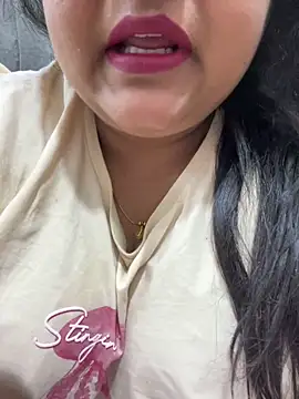 Snapshot of smile_pretty chatting on March 13, 2026, 9:38 am smile pretty online show from March 13, 2026, 9:38 am