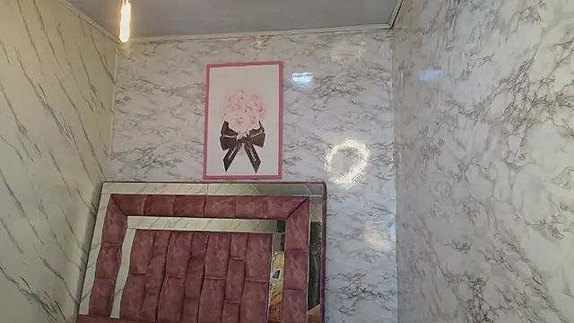  Emily v online show from December 16, 2024, 11:50 pm