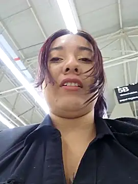 Snapshot of Blushing_Katy chatting on February 17, 2025, 11:53 pm Blushing Katy online show from February 17, 2025, 11:53 pm