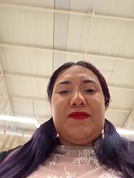 Snapshot of Blushing_Katy chatting on February 9, 2026, 12:25 am Blushing Katy online show from February 9, 2026, 12:25 am