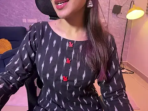 MidnightFlame online show from December 21, 2024, 2:26 pm