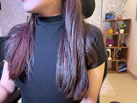 MidnightFlame online show from January 10, 2025, 7:32 pm