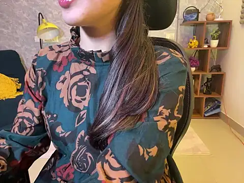 MidnightFlame online show from February 2, 2025, 7:35 pm