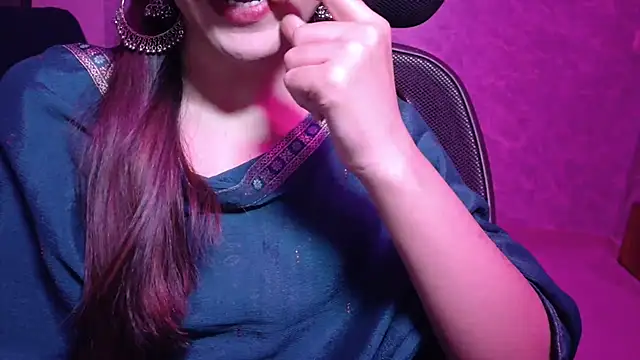 MidnightFlame online show from September 14, 2025, 7:51 am