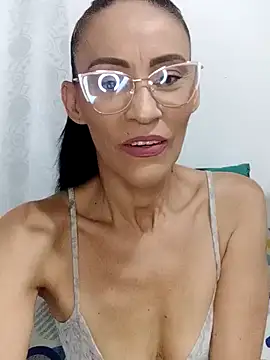 Snapshot of BarbaraMature chatting on February 14, 2025, 4:52 pm BarbaraMature online show from February 14, 2025, 4:52 pm