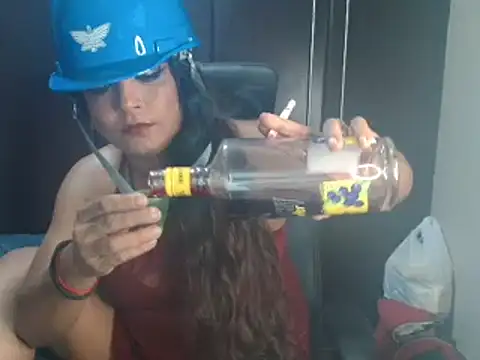 Snapshot of blzed420 chatting on January 31, 2025, 10:10 pm blzed420 online show from January 31, 2025, 10:10 pm