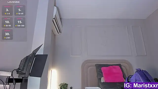 Maristxxr online show from September 14, 2025, 7:46 pm