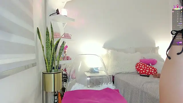 Snapshot of kristel_s chatting on March 4, 2026, 11:27 am kristel s online show from March 4, 2026, 11:27 am