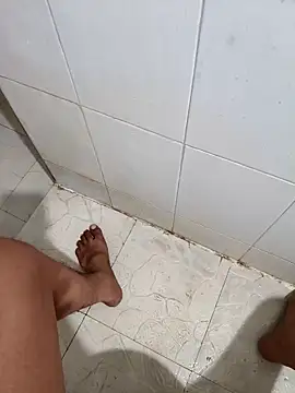 ayushdas7482 online show from September 28, 2025, 1:22 am