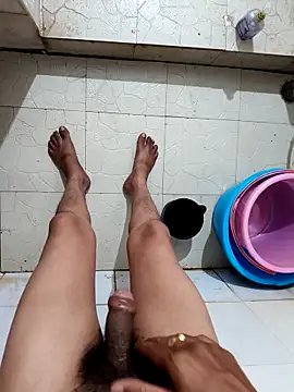 ayushdas7482 online show from October 9, 2025, 2:20 am