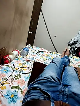 ayushdas7482 online show from October 11, 2025, 2:37 pm