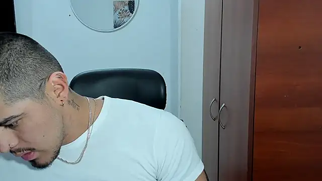 Baltazar Dupont online show from December 1, 2025, 11:15 am