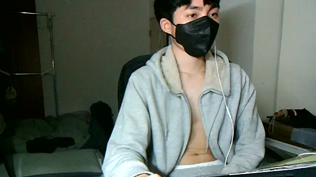 Snapshot of max5388 chatting on March 17, 2025, 4:43 pm max5388 online show from March 17, 2025, 4:43 pm