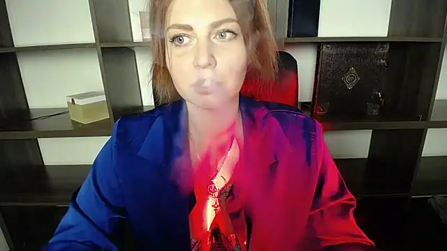 Lizzy Love online show from February 15, 2025, 5:17 pm