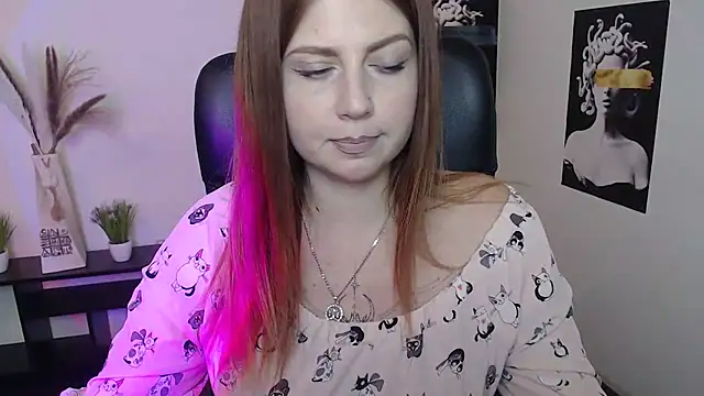 Lizzy Love online show from March 13, 2025, 8:00 pm