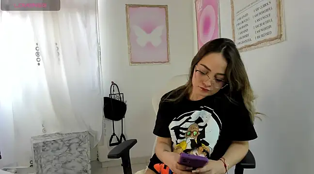 cindy love2 online show from March 11, 2025, 1:12 pm