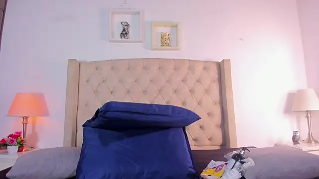 allisson m online show from November 6, 2025, 12:06 pm