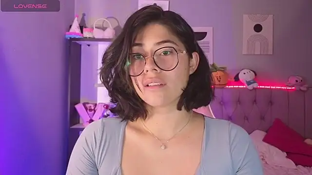 LoaLuxury online show from April 8, 2026, 11:32 am