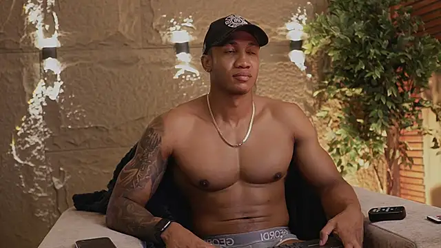 Logan Varela online show from November 27, 2025, 12:24 am