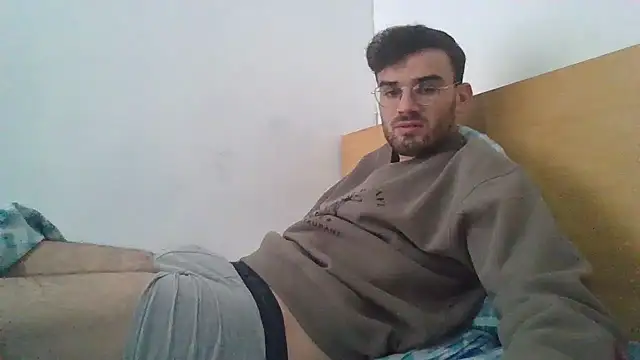 erikamavrik online show from December 15, 2025, 8:40 am