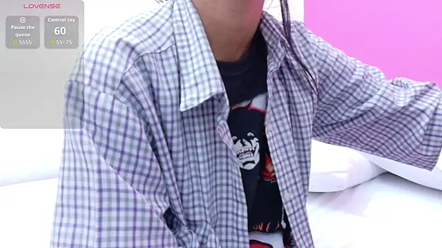 yourcuteneighbourr online show from December 19, 2025, 3:02 am