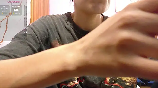 Snapshot of yourcuteneighbourr chatting on June 2, 2026, 2:57 am yourcuteneighbourr online show from June 2, 2026, 2:57 am