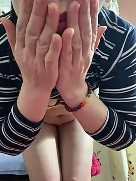 Snapshot of Hatasimi chatting on February 3, 2026, 2:53 am Hatasimi online show from February 3, 2026, 2:53 am