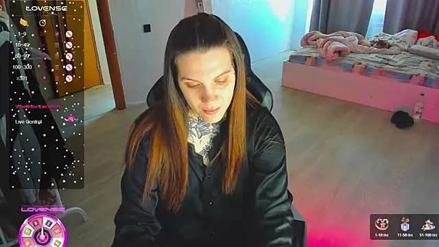 Snapshot of AizaRose chatting on February 12, 2026, 7:58 am AizaRose online show from February 12, 2026, 7:58 am