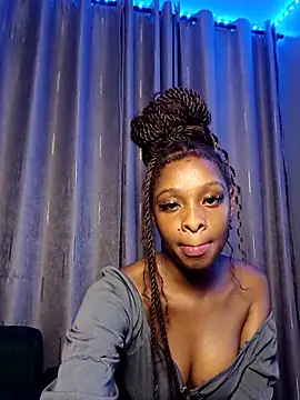 Snapshot of C-yoyo chatting on April 15, 2026, 8:42 pm C-yoyo online show from April 15, 2026, 8:42 pm