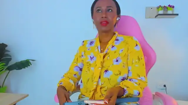 alexajhonson1012 online show from February 10, 2026, 6:45 pm