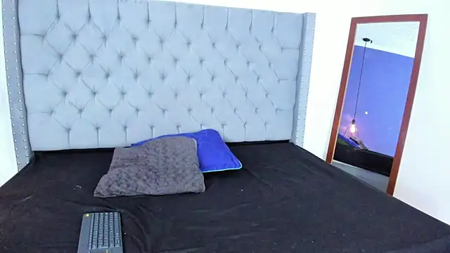 ShanellBlack online show from February 25, 2025, 12:13 pm