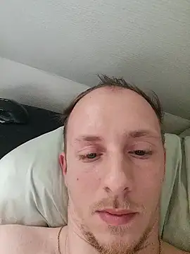 Snapshot of Qmaster69 chatting on March 13, 2025, 3:17 pm Qmaster69 online show from March 13, 2025, 3:17 pm