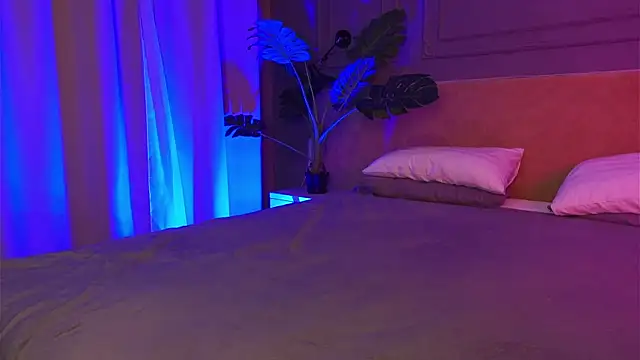 Liv Fay online show from October 10, 2025, 6:51 pm