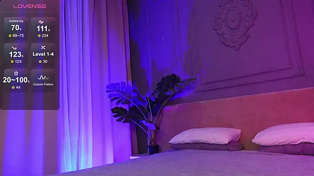 Liv Fay online show from November 12, 2025, 3:12 pm