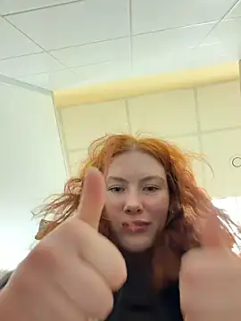 Snapshot of Liv_Fay chatting on February 5, 2026, 1:05 pm Liv Fay online show from February 5, 2026, 1:05 pm