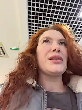 Snapshot of Liv_Fay chatting on February 14, 2026, 12:46 pm Liv Fay online show from February 14, 2026, 12:46 pm