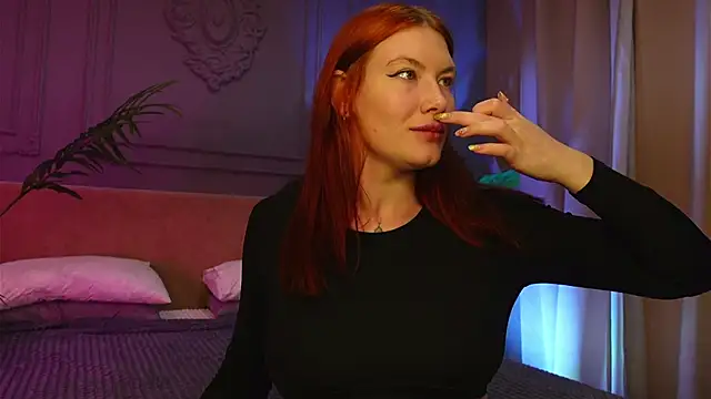 Snapshot of Liv_Fay chatting on February 19, 2026, 1:51 pm Liv Fay online show from February 19, 2026, 1:51 pm