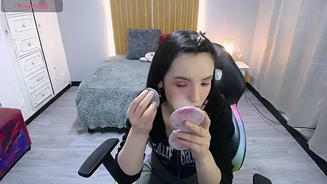 Snapshot of sailor_moon07 chatting on February 13, 2026, 3:24 am sailor moon07 online show from February 13, 2026, 3:24 am