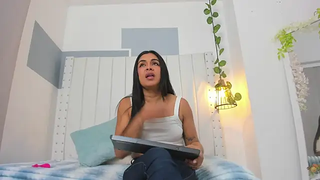 hannah gray online show from October 20, 2025, 11:10 am