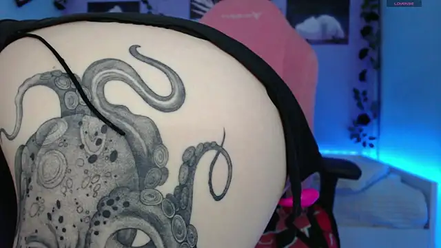 Scarlettsrorm online show from March 3, 2025, 8:27 am