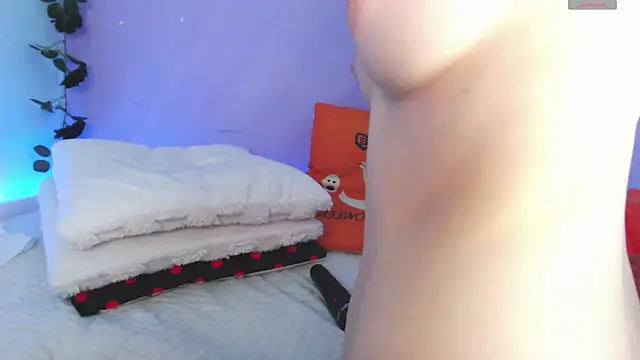 Scarlettsrorm online show from October 11, 2025, 5:17 am