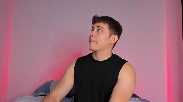 Alan hadid1 online show from October 1, 2025, 2:01 pm