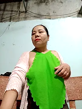 Queen 18200 online show from February 27, 2026, 10:10 pm