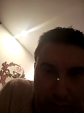 Snapshot of Tinieblo10 chatting on October 23, 2025, 4:12 am Tinieblo10 online show from October 23, 2025, 4:12 am