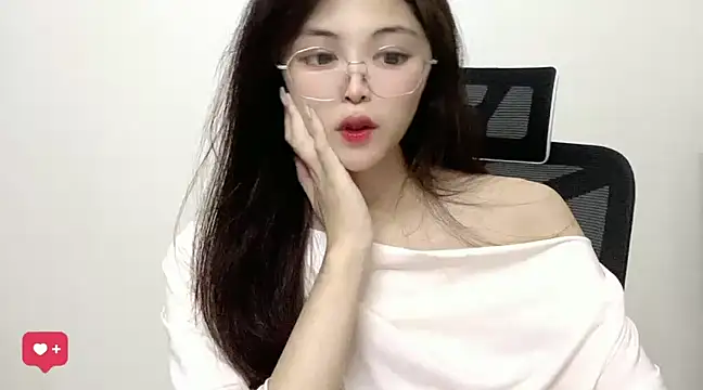 ---MIA--- online show from February 4, 2025, 12:55 pm