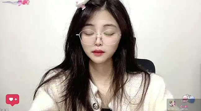 ---MIA--- online show from February 14, 2025, 2:23 pm